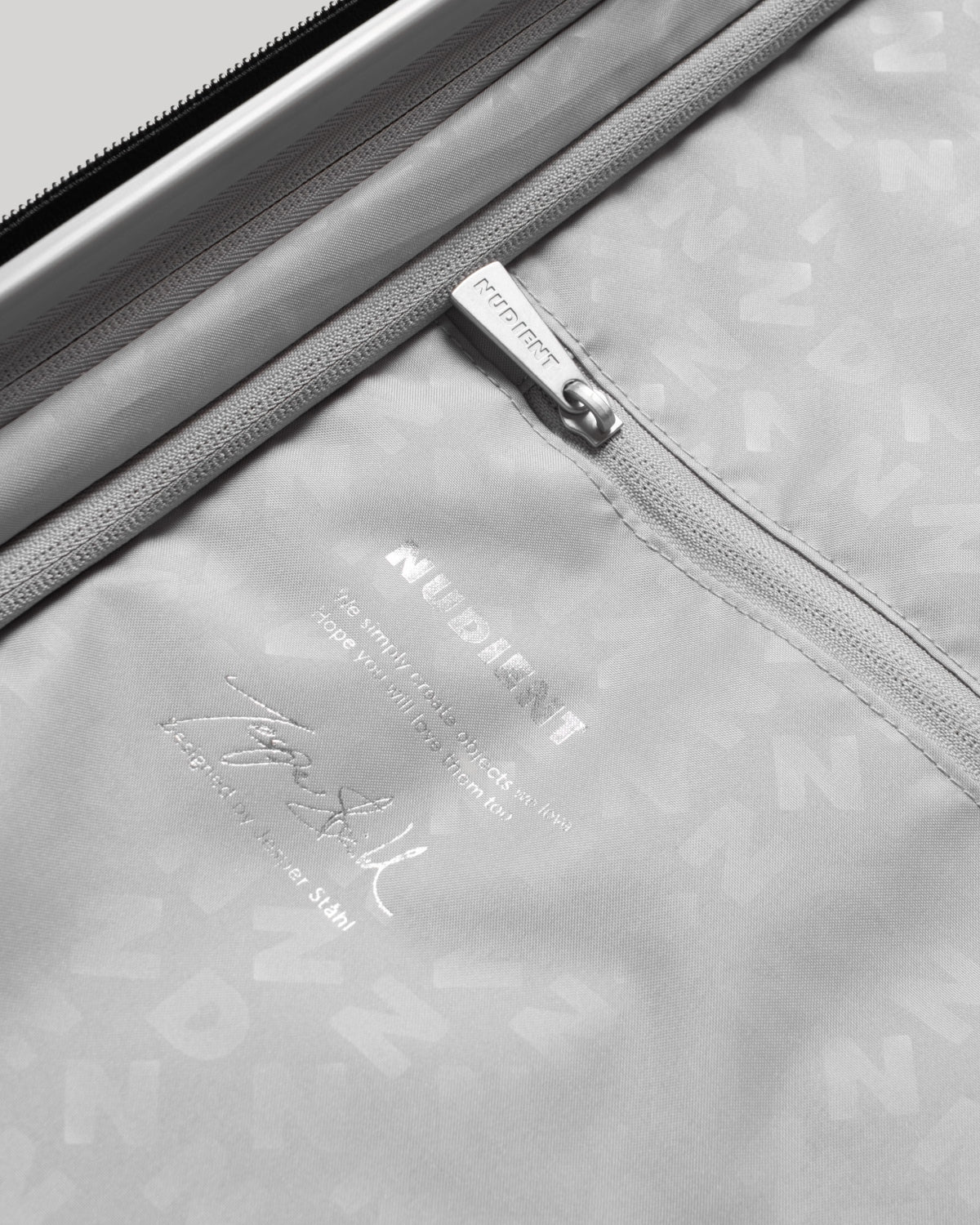Bold Check-in Bag (L) V2